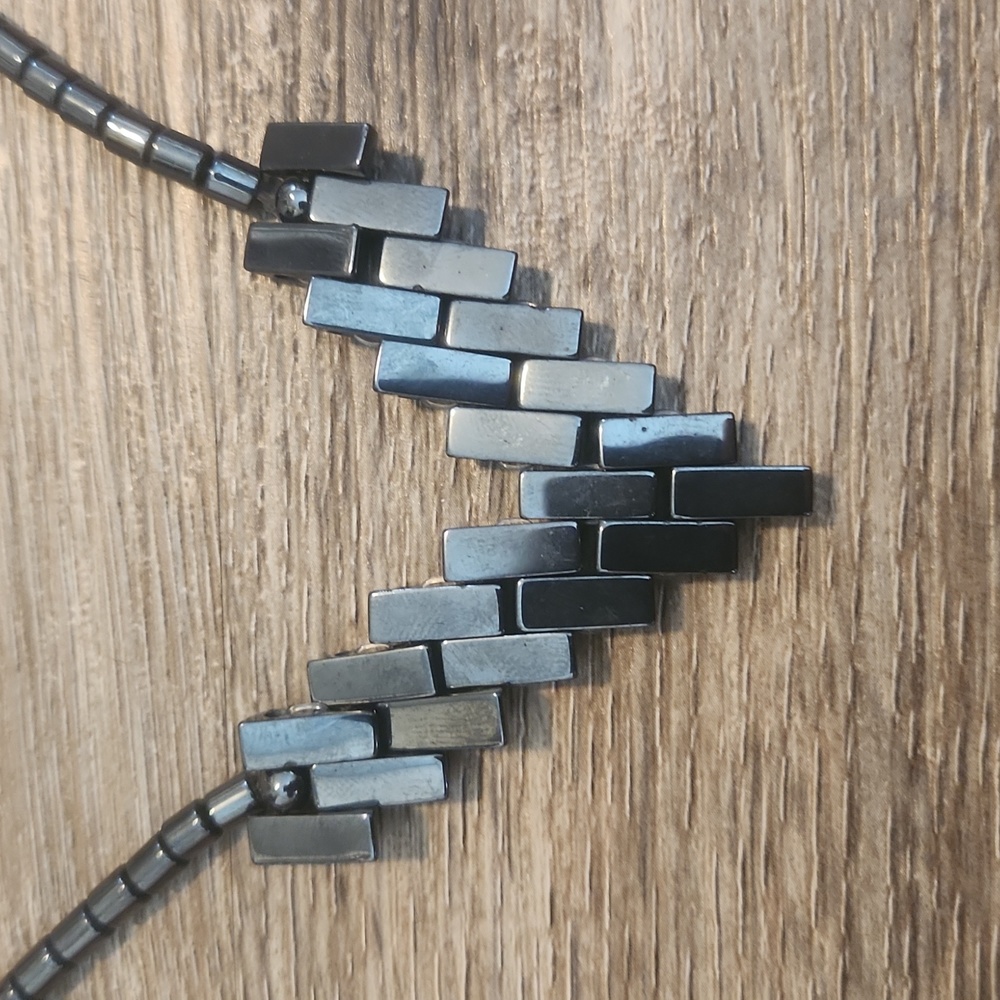 Metallic Hematite Necklace and Earrings - Picture 2 of 10